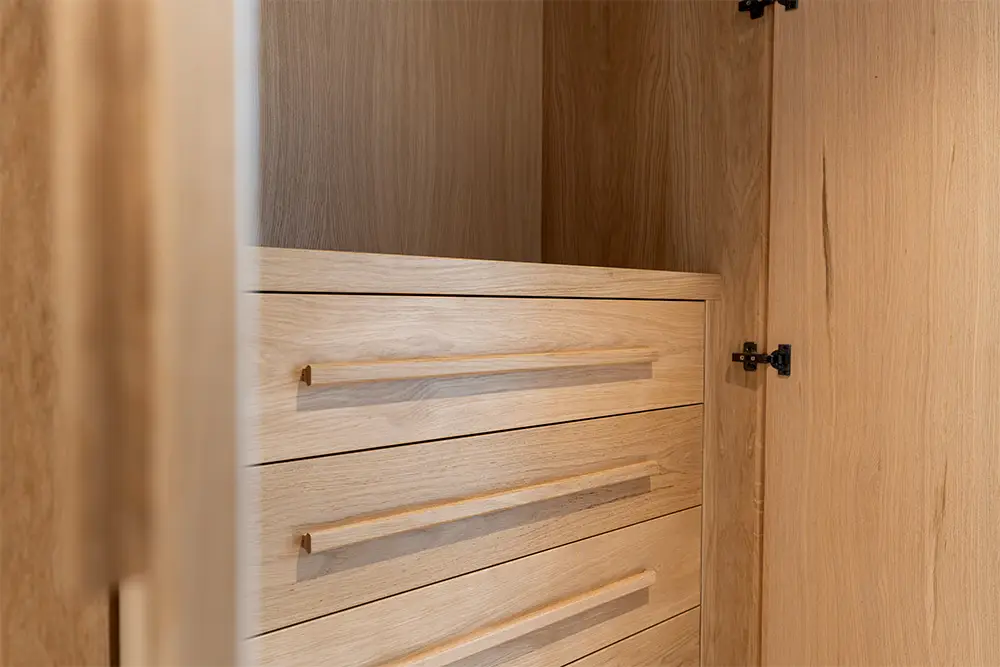 Bespoke Bedroom Wardrobe Furniture